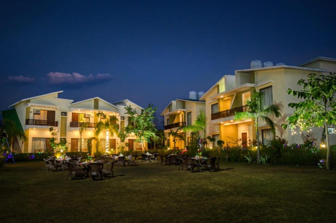 De Floresta Resort Ramnagar  Bagian luar foto